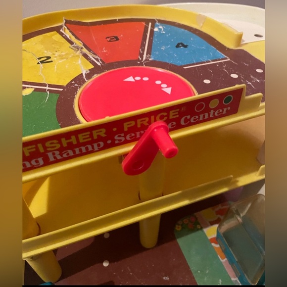 Vintage Fisher Price Little People Parking Ramp Service Center Garage 930 - Picture 9 of 12
